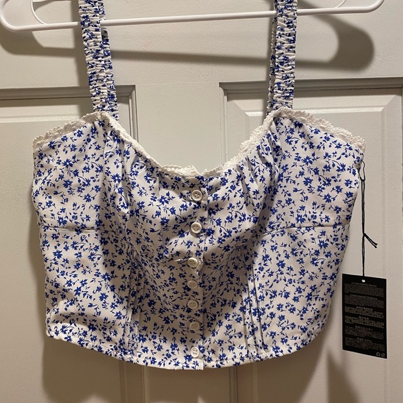 Floral Blue and White Women's Top - Picture 1 of 3